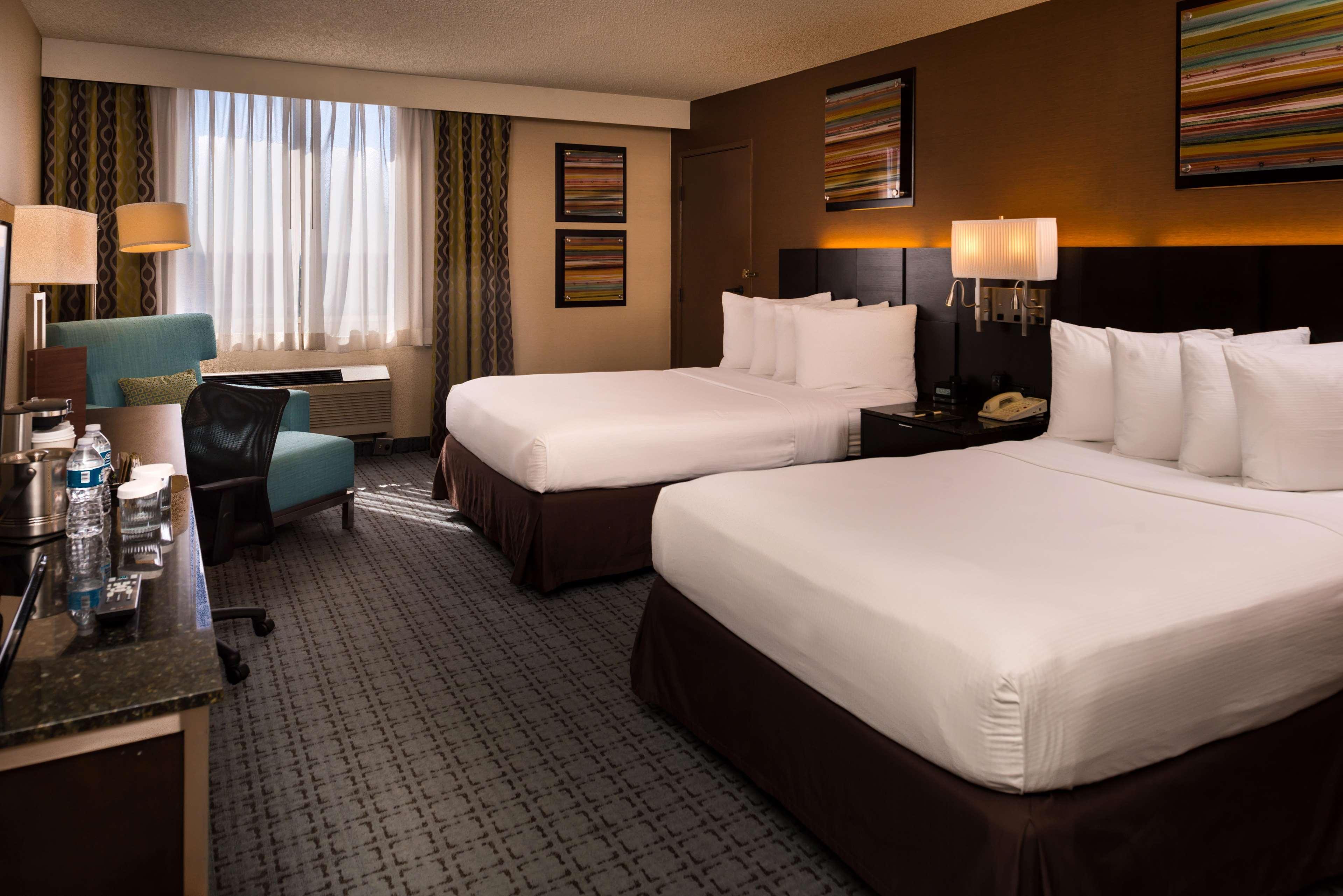 Hotel Doubletree By Hilton Whittier Pokoj fotografie