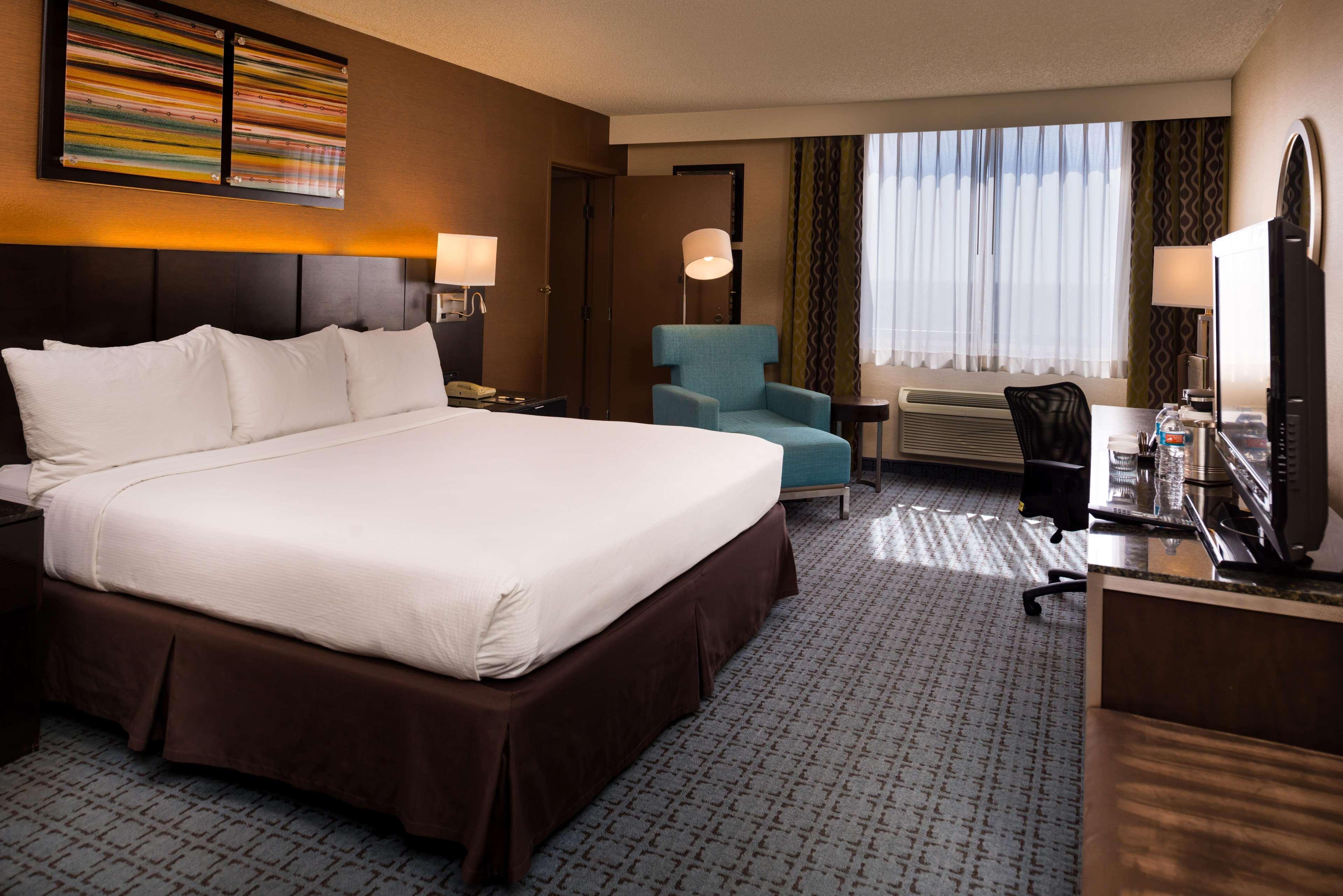 Hotel Doubletree By Hilton Whittier Pokoj fotografie