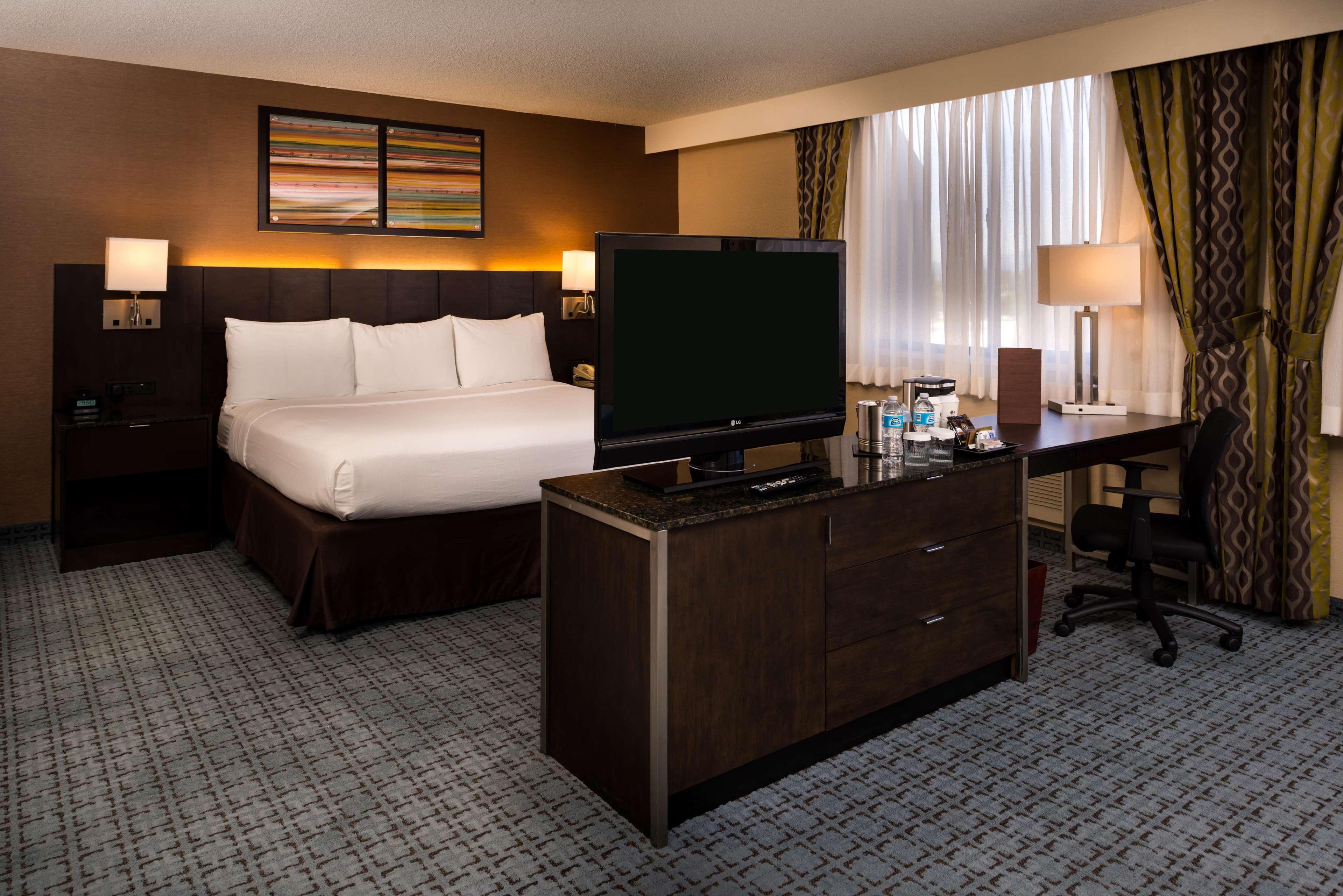 Hotel Doubletree By Hilton Whittier Pokoj fotografie