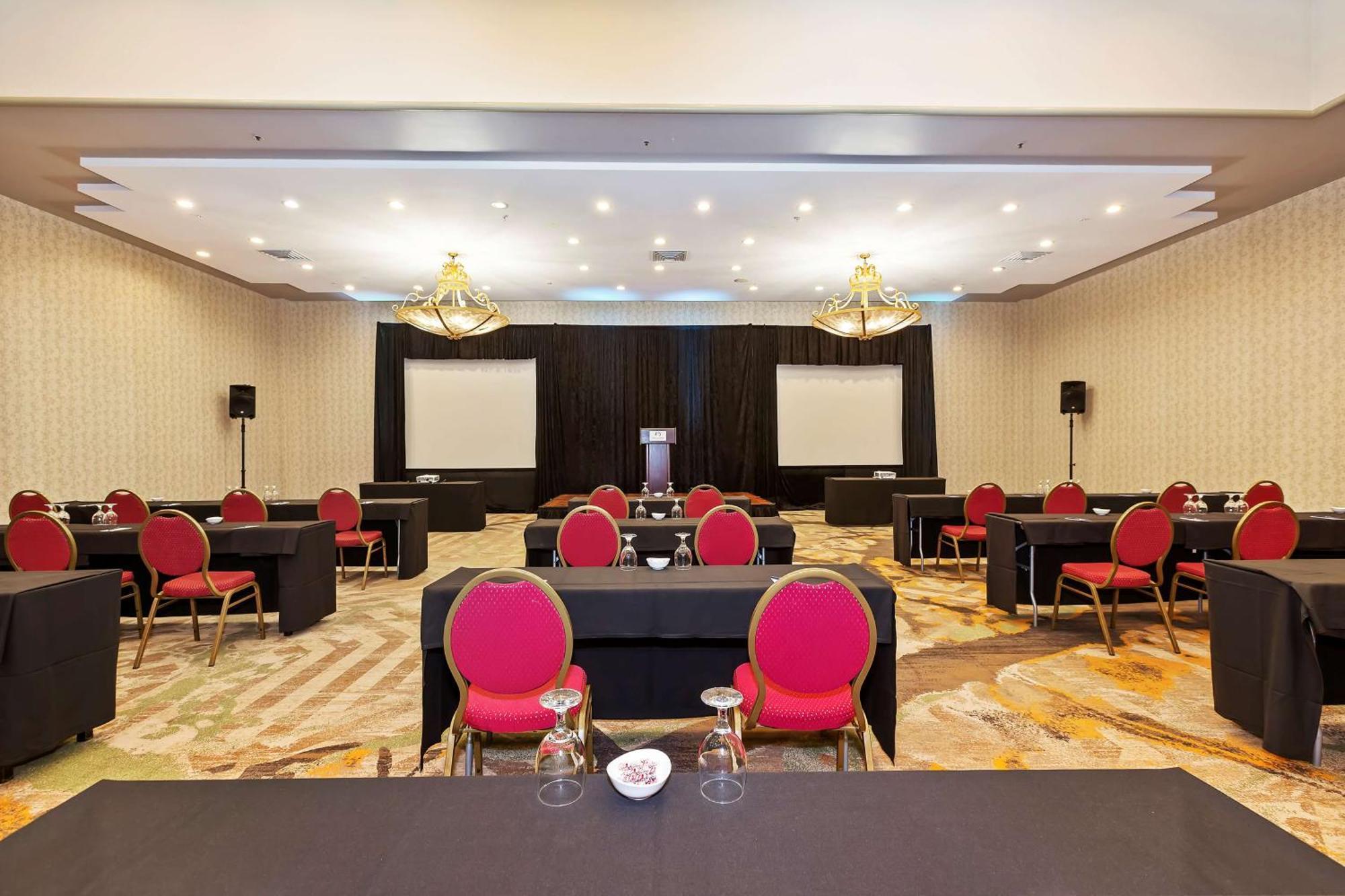 Hotel Doubletree By Hilton Whittier Exteriér fotografie