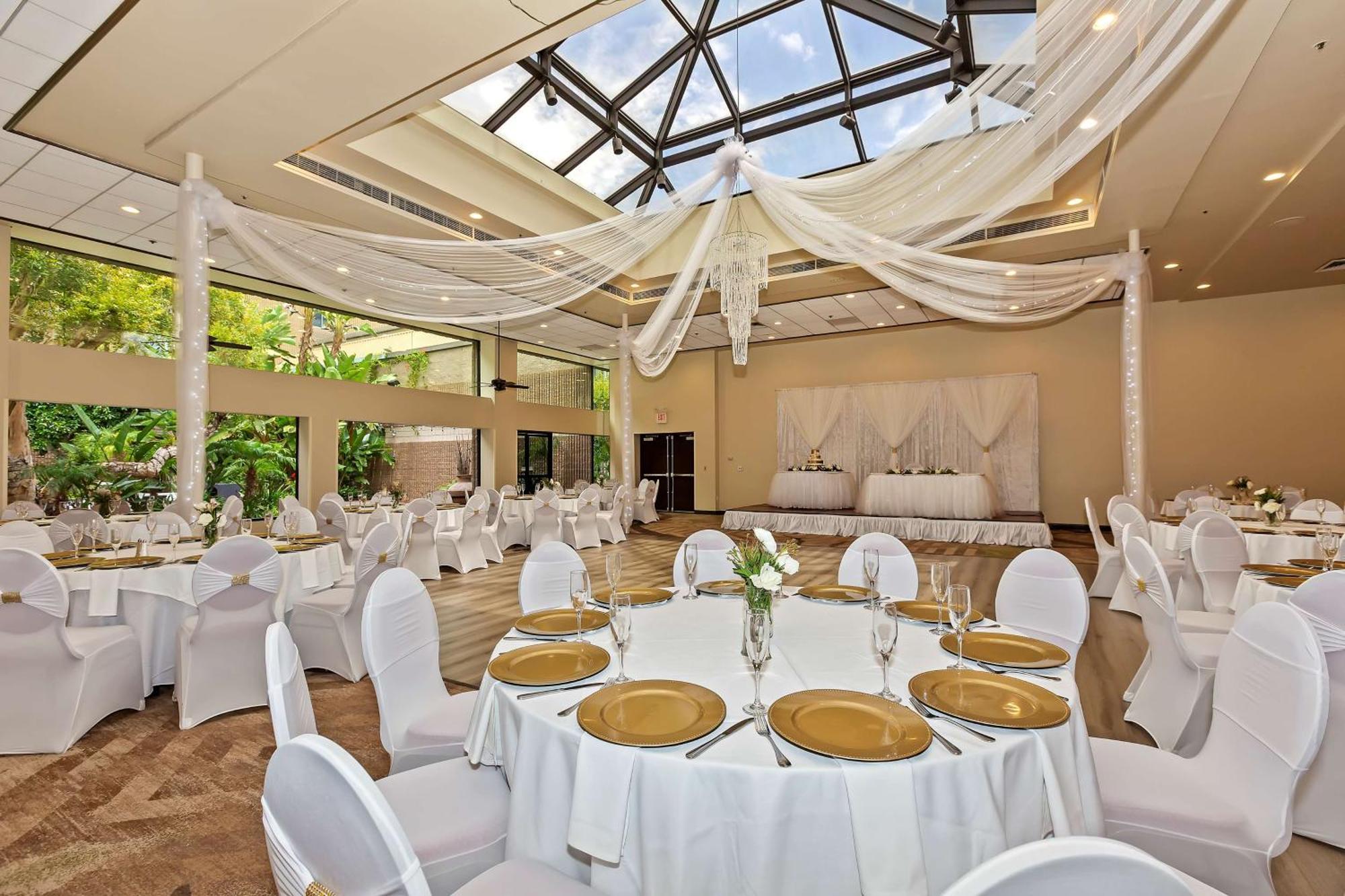 Hotel Doubletree By Hilton Whittier Exteriér fotografie