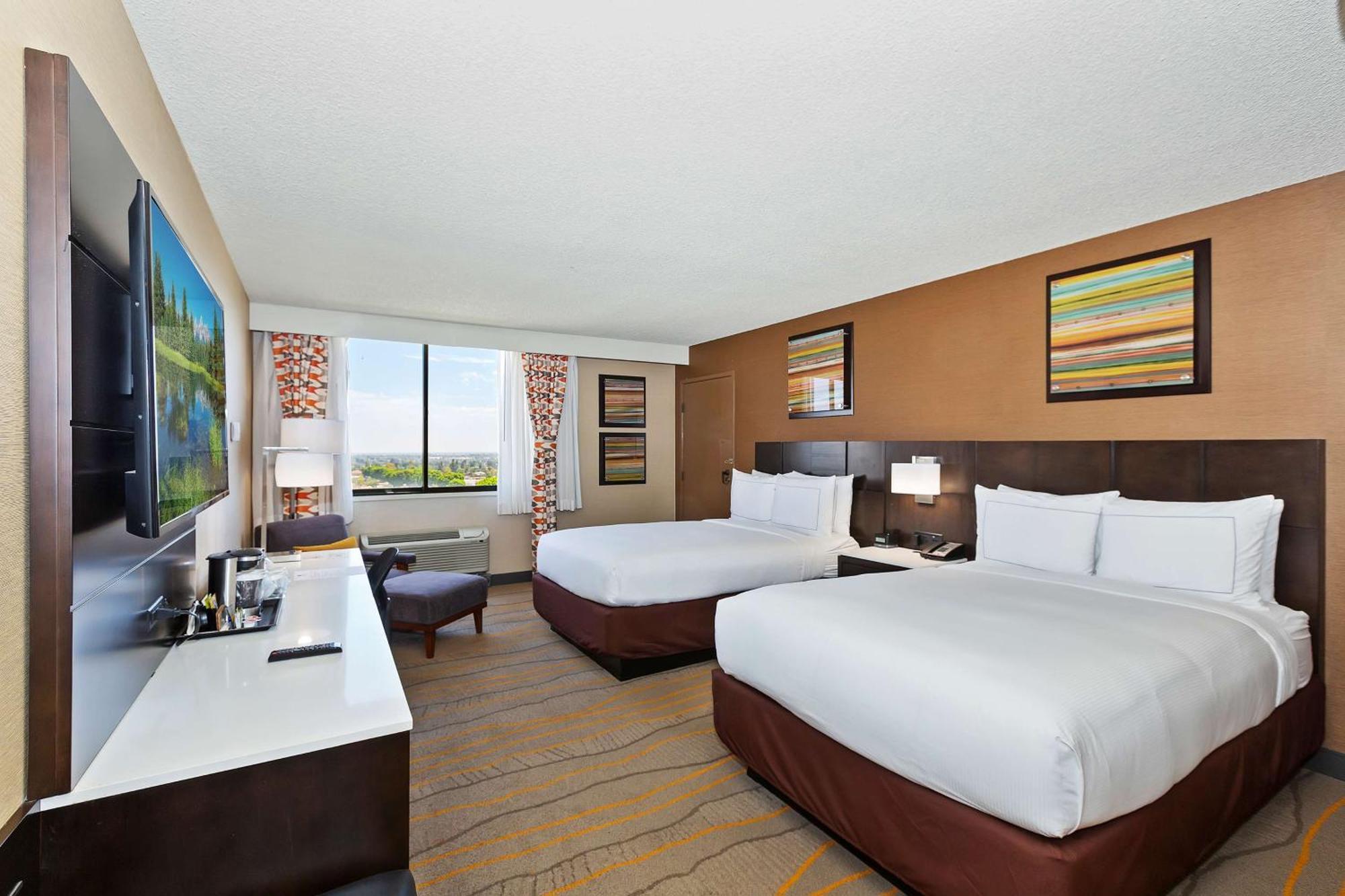 Hotel Doubletree By Hilton Whittier Exteriér fotografie
