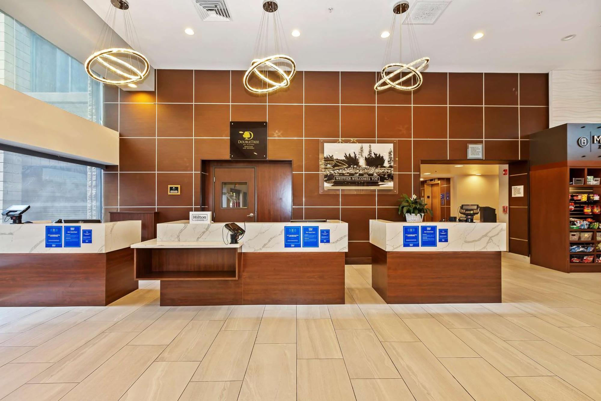 Hotel Doubletree By Hilton Whittier Exteriér fotografie